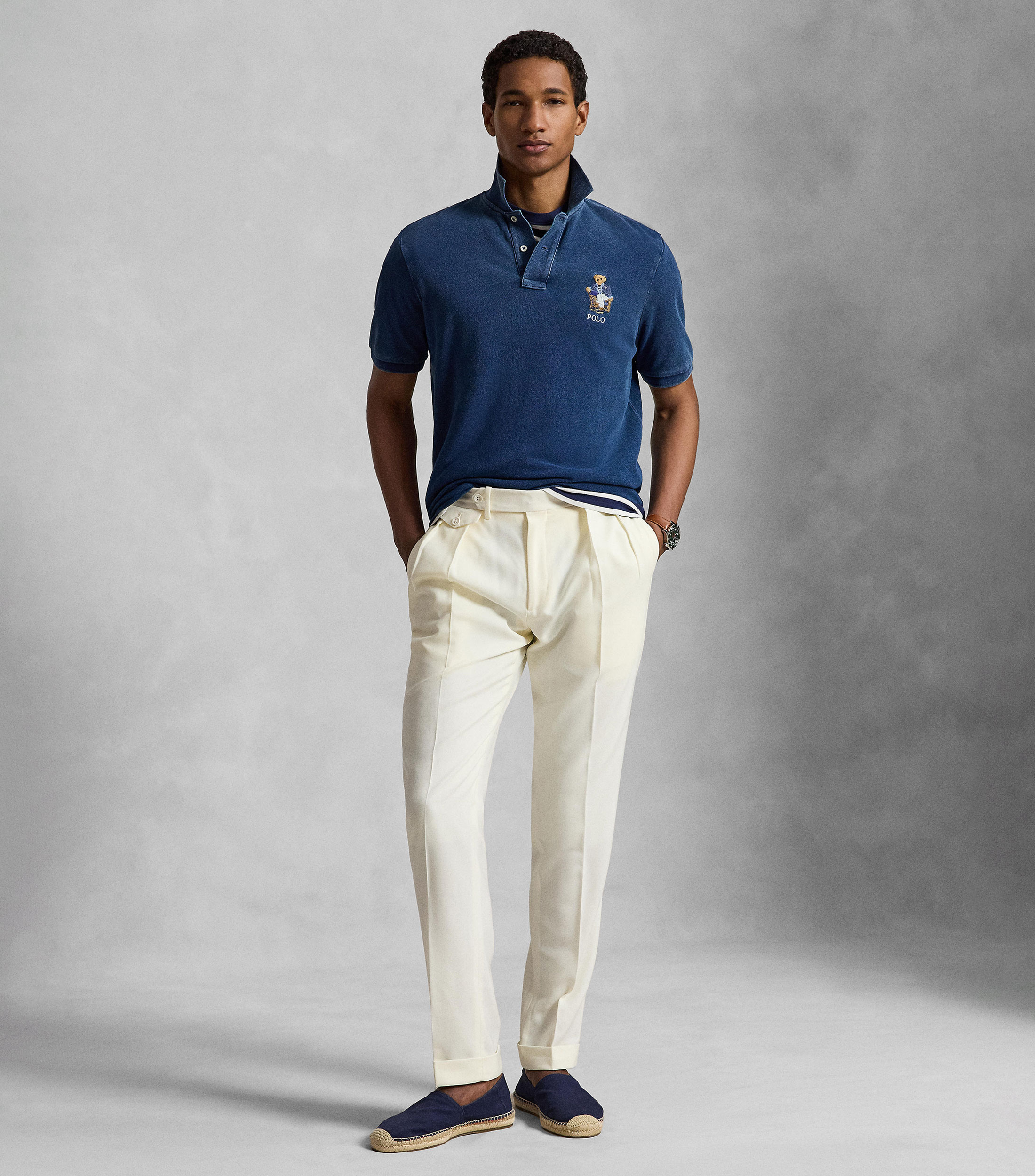 Playera tipo polo con manga corta estampada Hombre